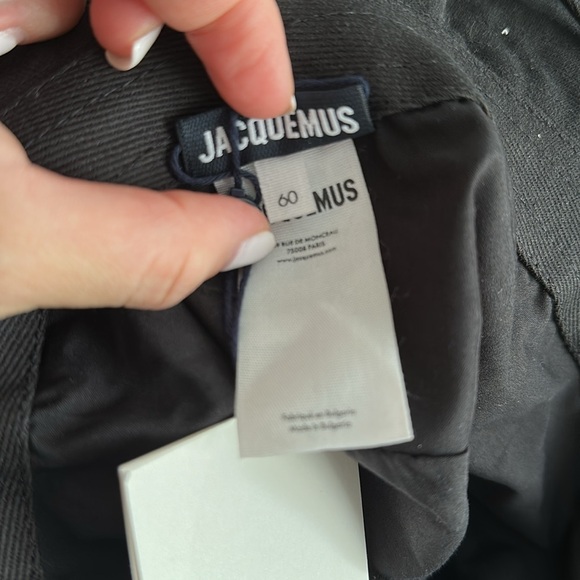NWT Jacquemus Le Bob Artichaut Bucket Hat - Picture 2 of 3